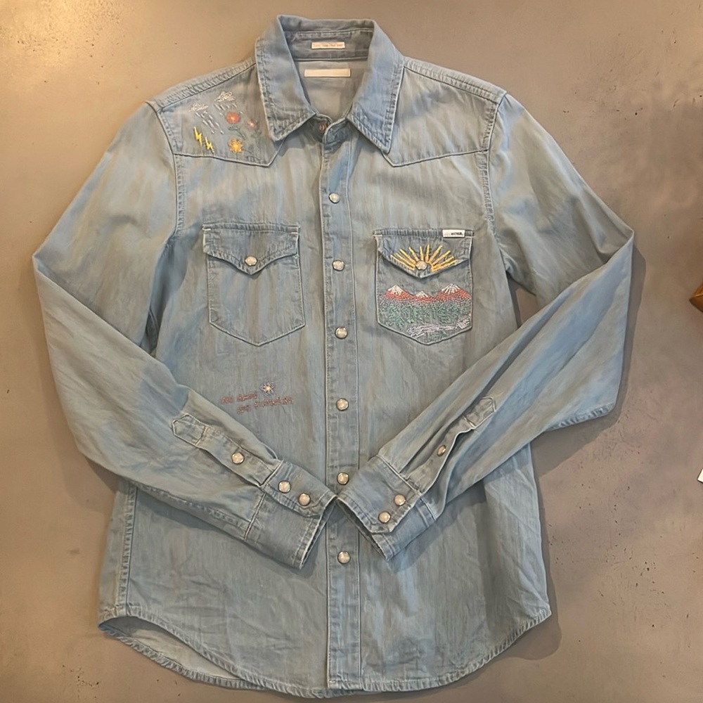 Mother Denim All My Exes Embroidered Chambray Shirt